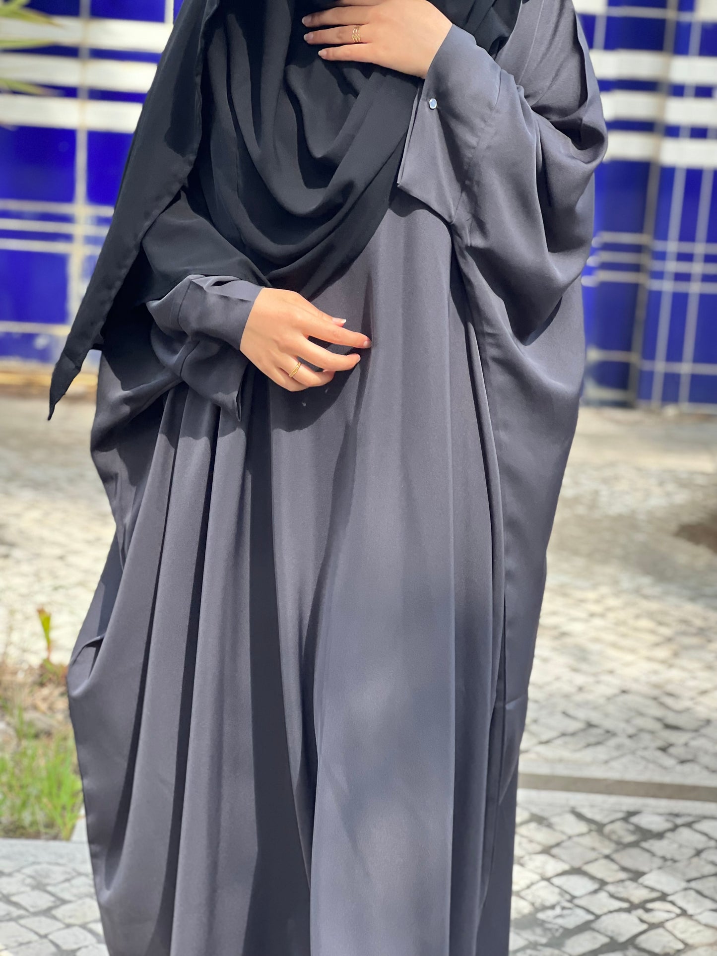 Abaya Hafsa gris anthracite